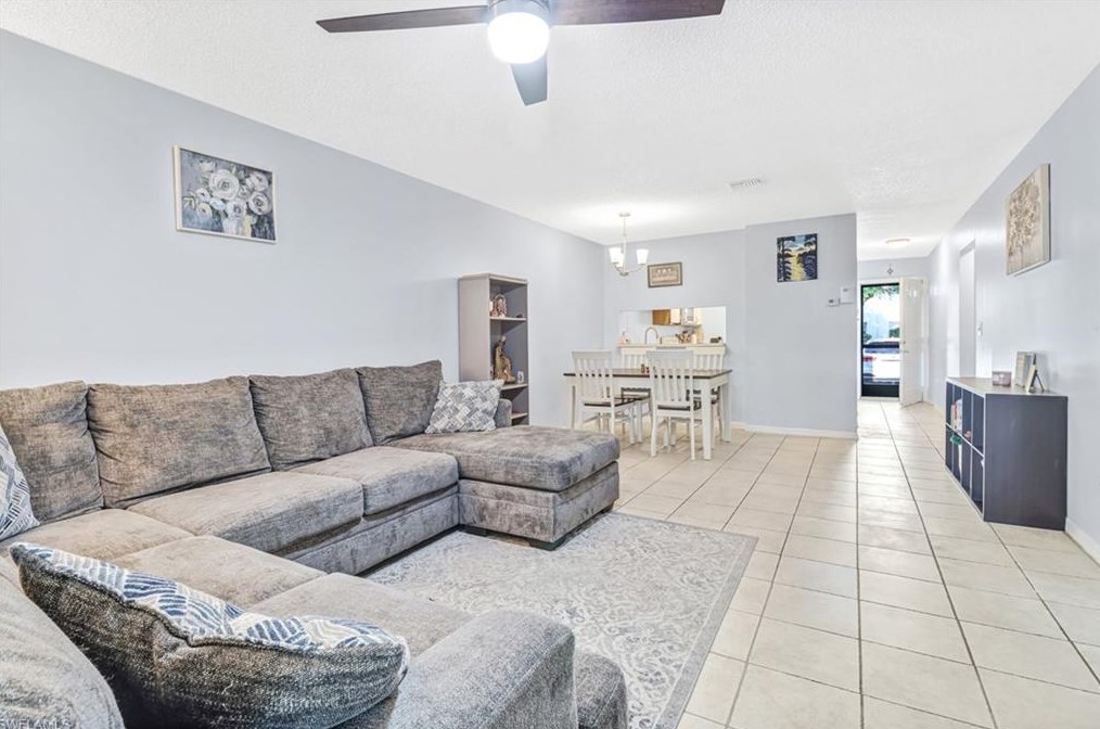 5234 Treetops Dr, Naples, FL 34113