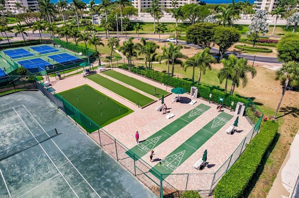 260 Seaview Ct, Marco Island FL  34145-3108 exterior