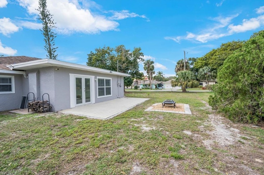 27208 Rio Vista Cir, Bonita Springs FL  34135-4729 exterior