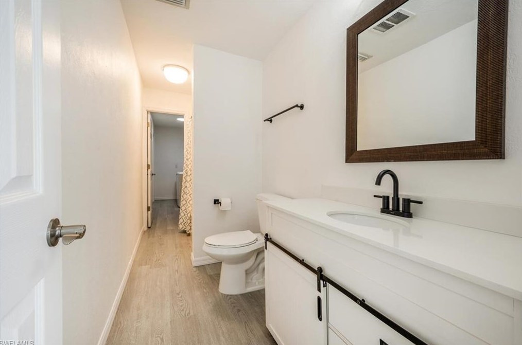 27208 Rio Vista Cir, Bonita Springs FL  34135-4729 exterior