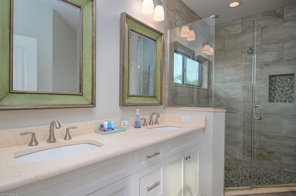 2383 Sycamore St, Saint James City FL  33956-2067 exterior