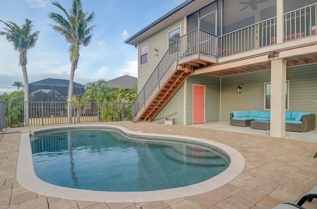 2383 Sycamore St, Saint James City FL  33956-2067 exterior