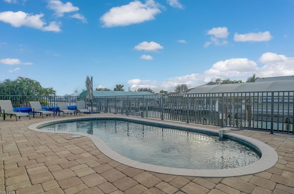 2383 Sycamore St, Saint James City FL  33956-2067 exterior