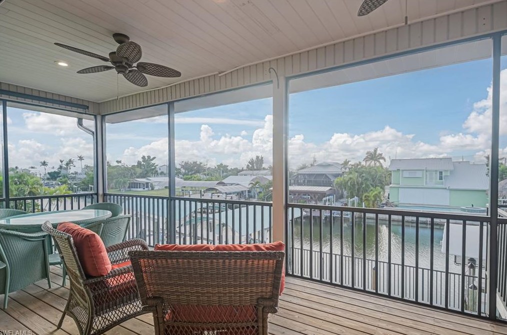 2383 Sycamore St, Saint James City FL  33956-2067 exterior