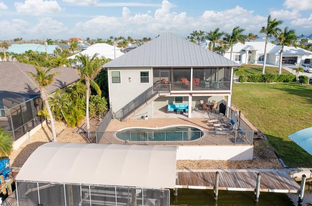 2383 Sycamore St, Saint James City FL  33956-2067 exterior