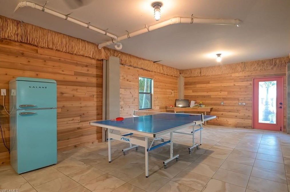 2383 Sycamore St, Saint James City FL  33956-2067 exterior