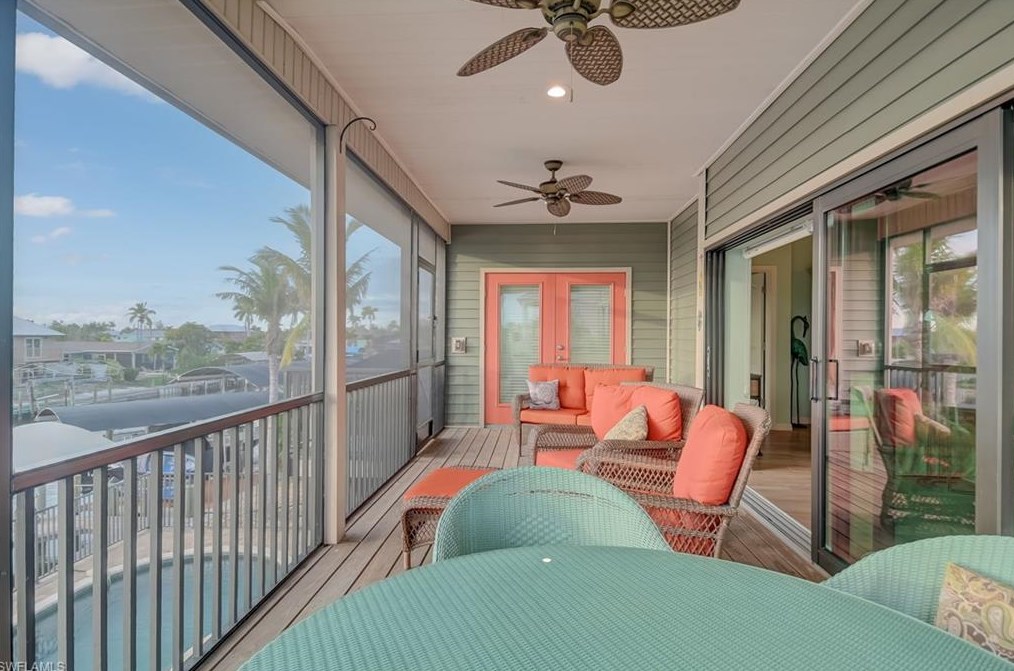 2383 Sycamore St, Saint James City FL  33956-2067 exterior