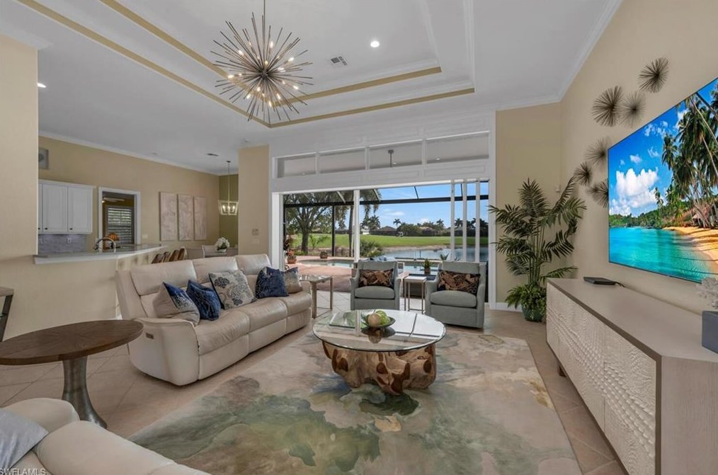 5059 Cerromar Dr, Naples FL  34112-7922 exterior