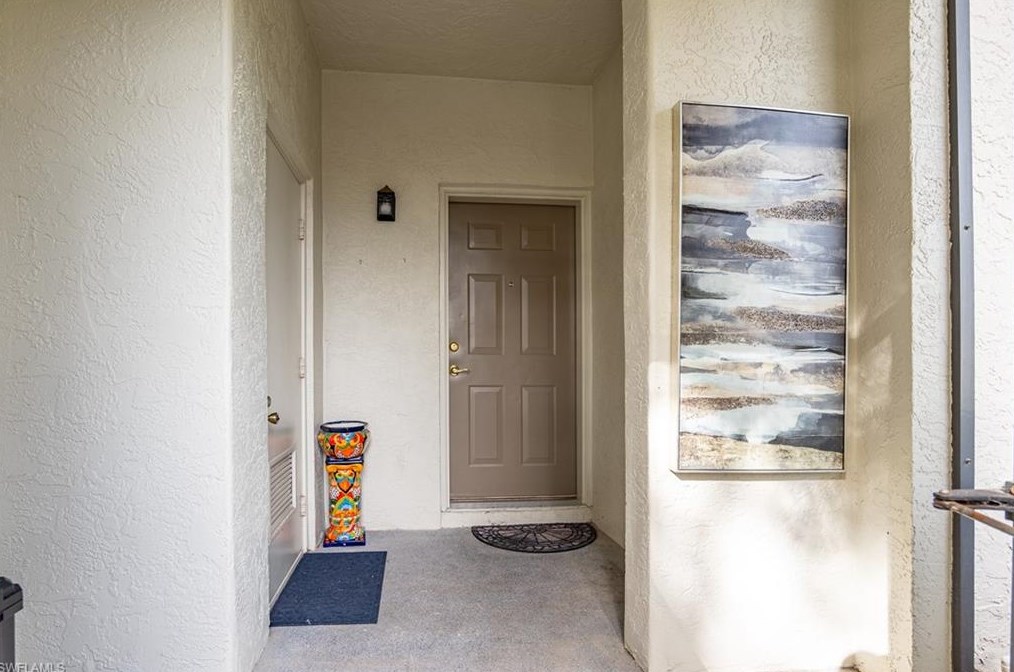 3321 Olympic Dr #612, Naples, FL 34105