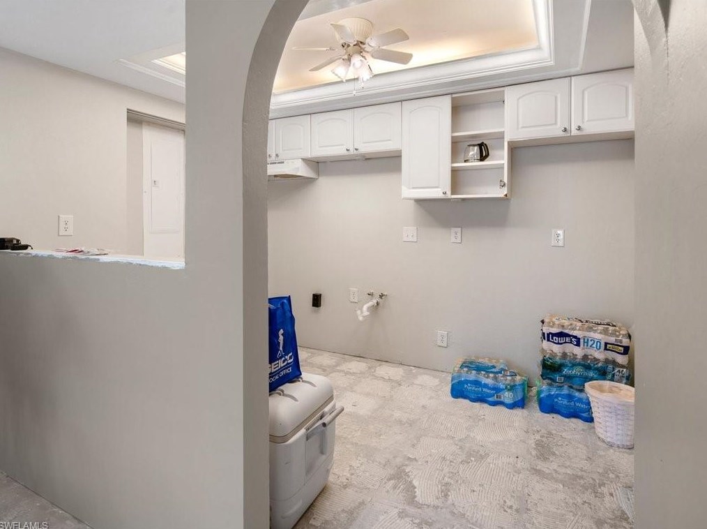 4724 Pembrooke Ln, Bonita Springs FL  34134-7109 exterior