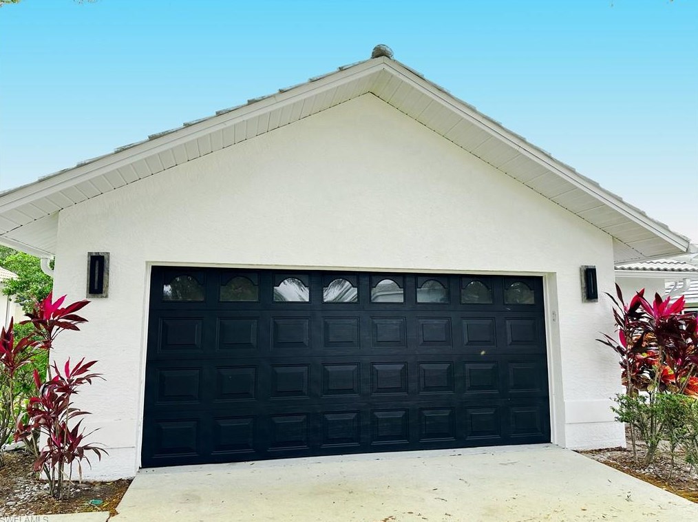 11025 Longshore Way W, Naples, FL 34119