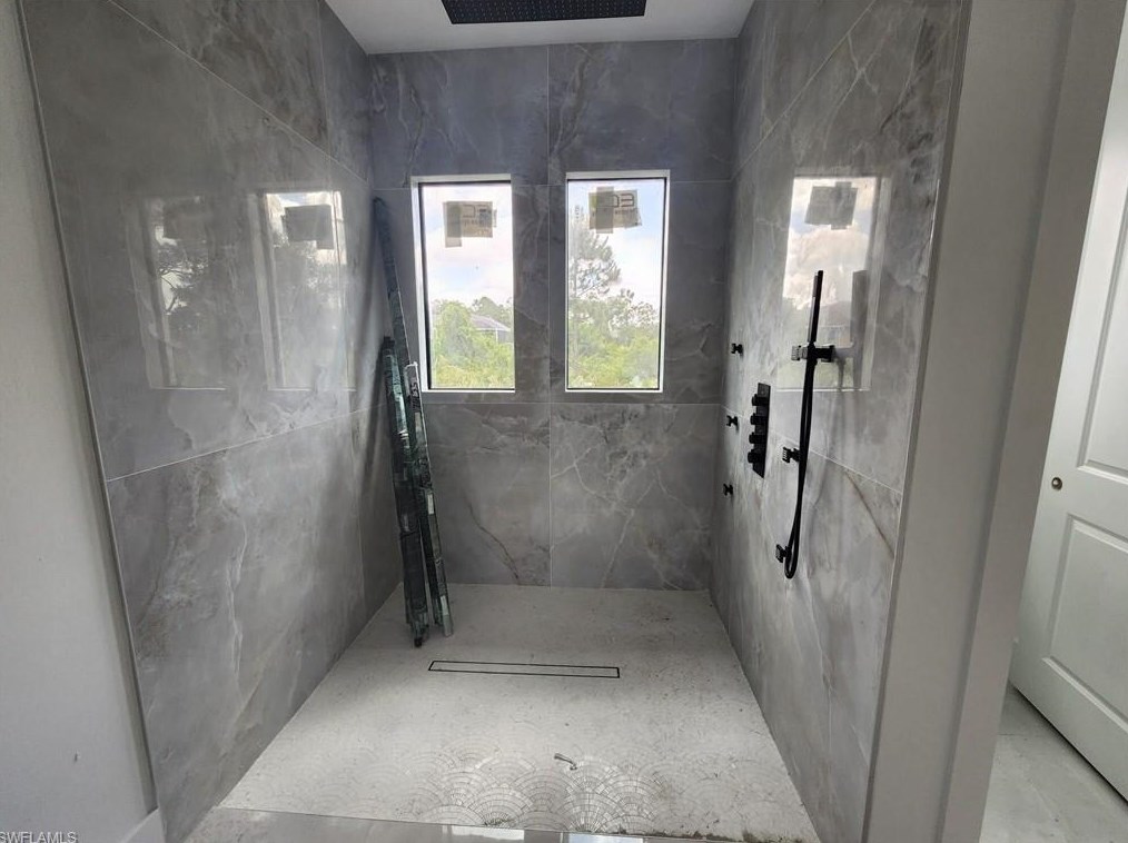 4156 54 Ave, Naples FL 34120-1530 exterior