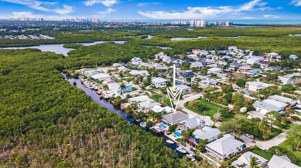 1300 Grand Canal Dr, Naples FL  34110-1522 exterior