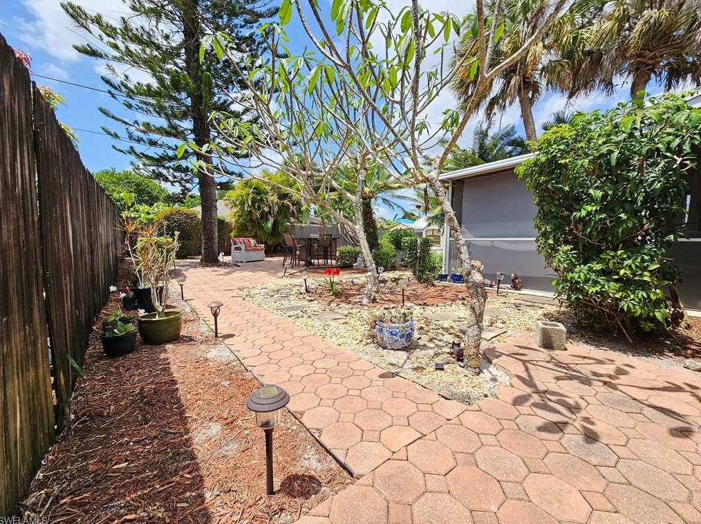 2971 41 St, Naples FL 34116-6563 exterior