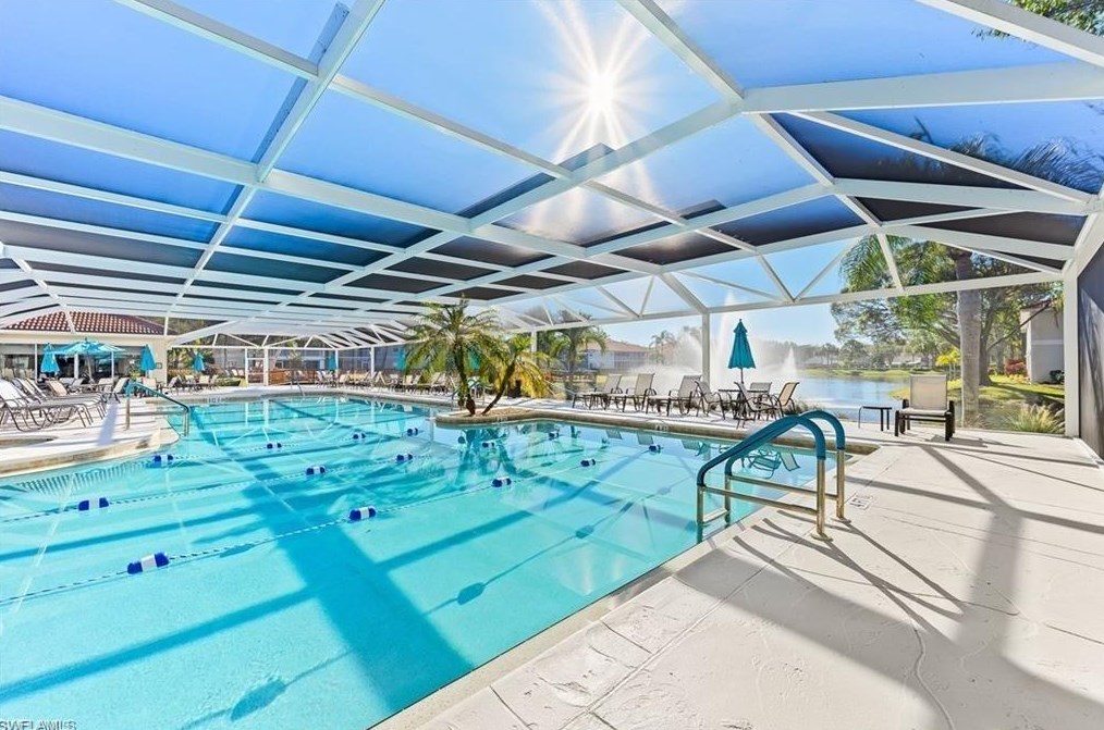 2476 Orchid Bay Dr, Naples FL  34109-0629 exterior