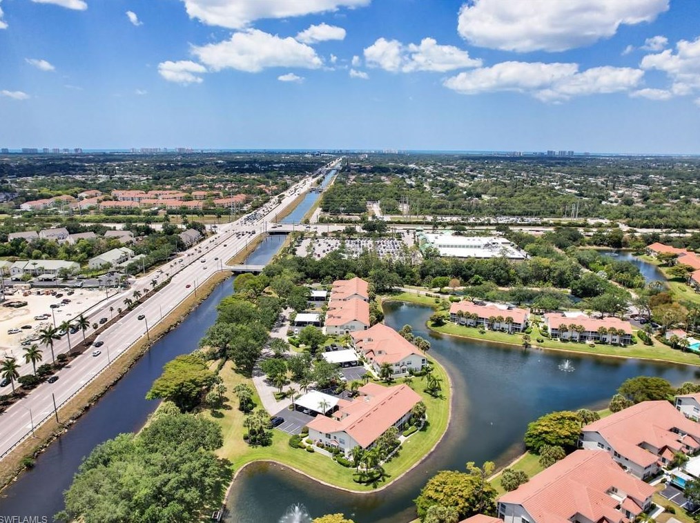 4970 Deerfield Way, Naples FL  34110-1394 exterior