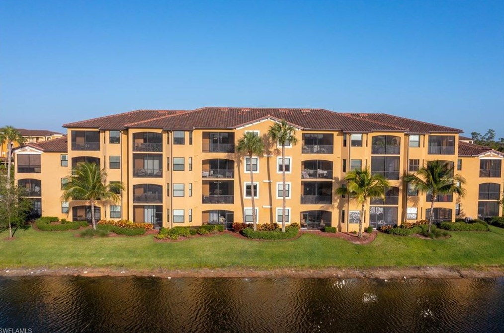 9820 Giaveno Cir, Naples FL  34113-8169 exterior