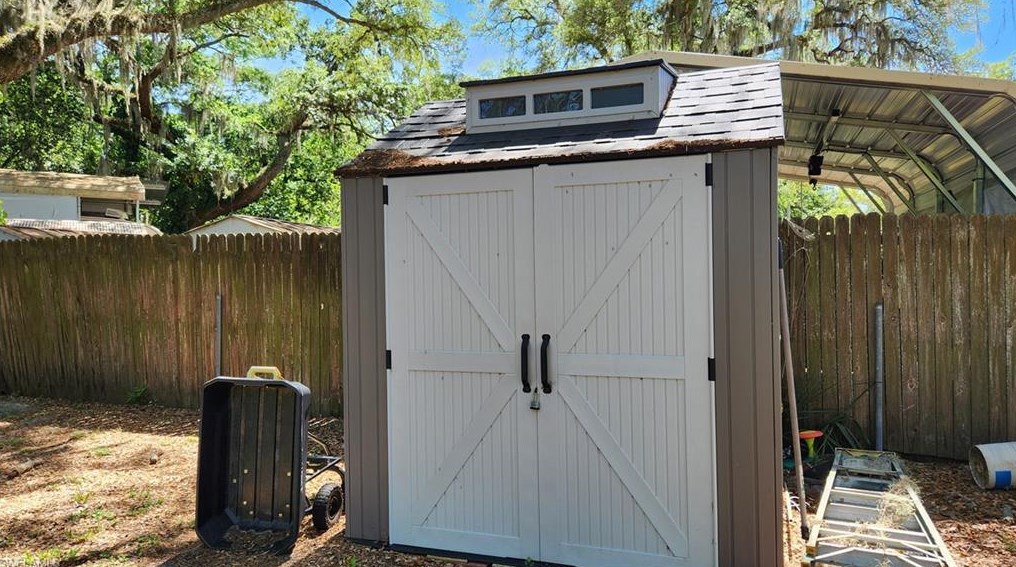 3503 Beechwood Blvd, Tampa FL 33619-1223 exterior