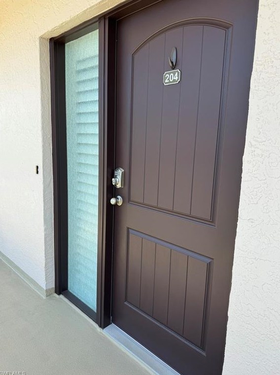 801 River Point Dr, Naples FL 34102-3453 exterior