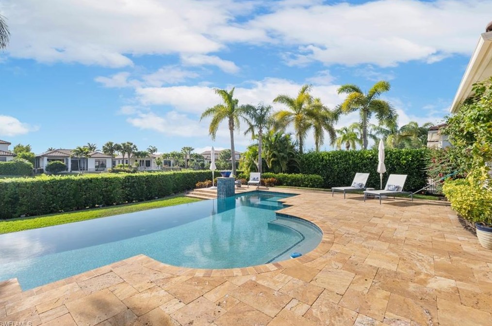 2149 Asti Ct, Naples FL 34105-3004 exterior