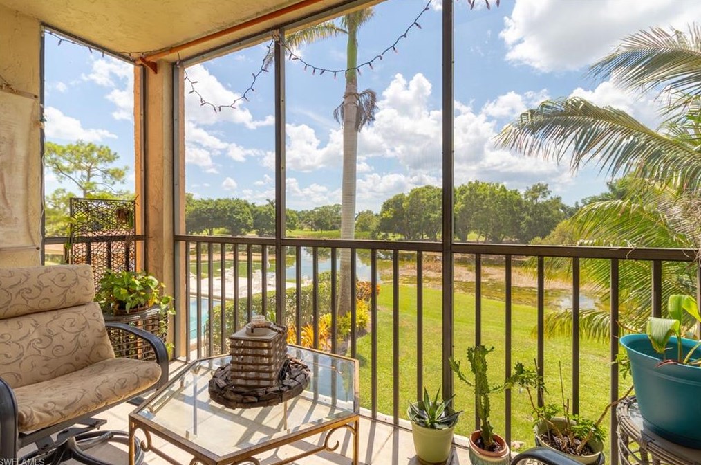 5535 Rattlesnake Hammock Rd, Naples FL  34113-7465 exterior