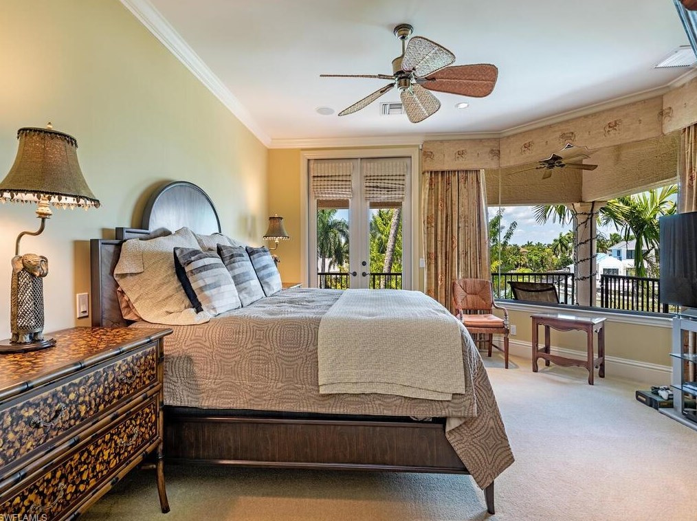 651 21 Ave, Naples FL 34116-6423 exterior