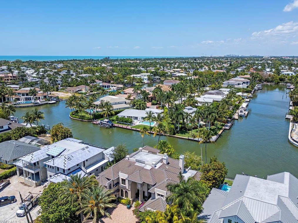 651 21 Ave, Naples FL 34116-6423 exterior