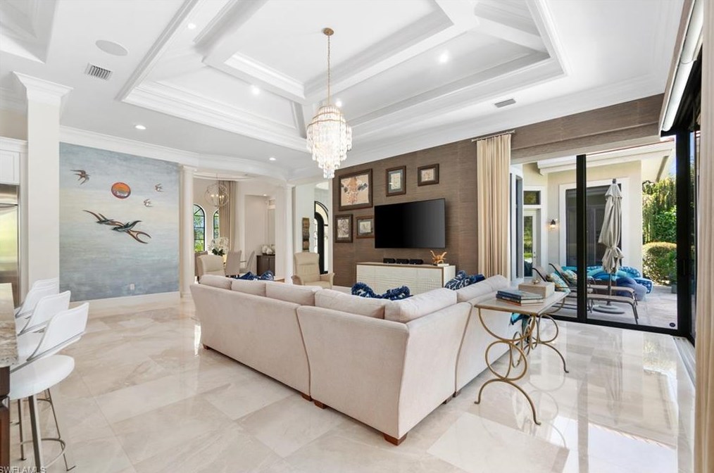 4265 Deephaven Ln, Naples FL 34119-8616 exterior