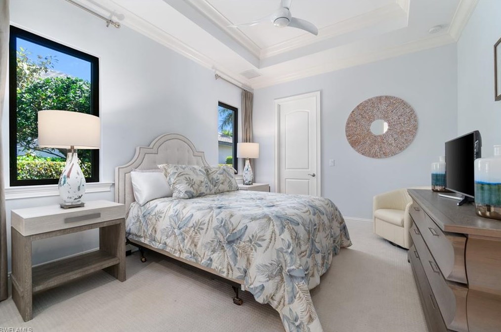 4265 Deephaven Ln, Naples FL 34119-8616 exterior