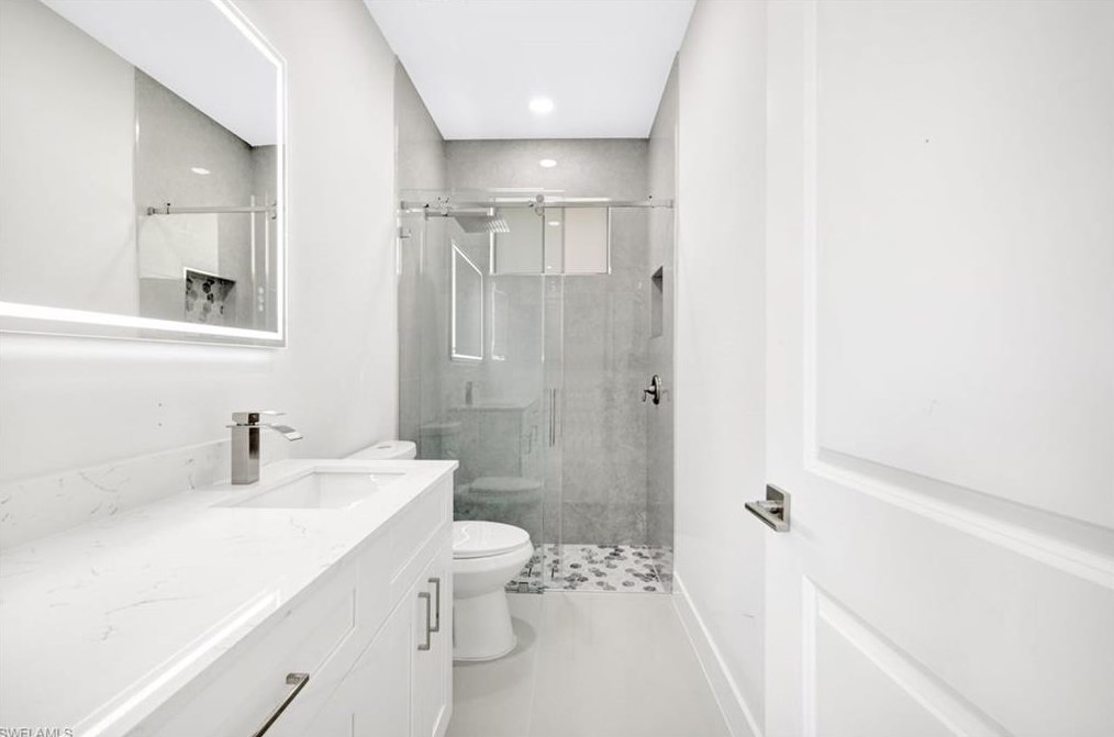 2621 20th Ave, Naples FL  34117-4550 exterior