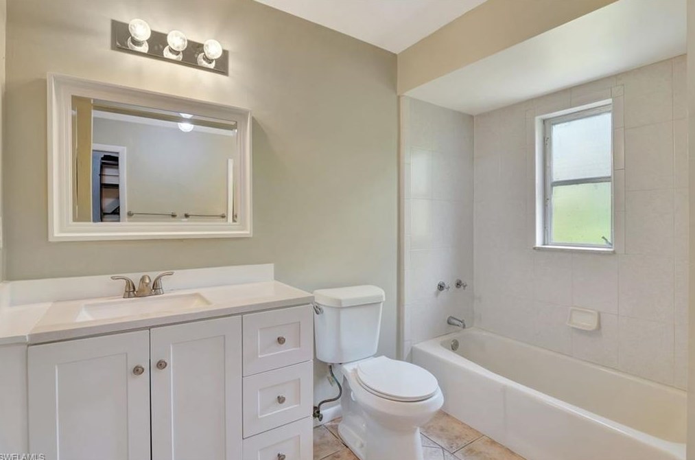 2720 68 St, Naples FL 34105-7225 exterior