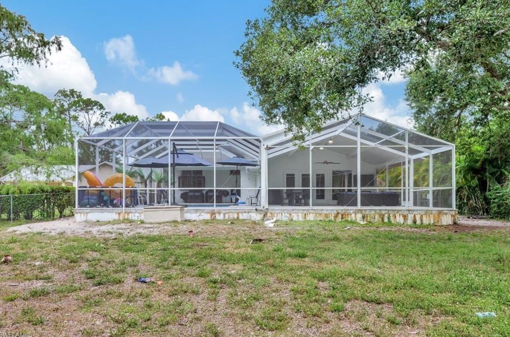 2720 68 St, Naples FL 34105-7225 exterior