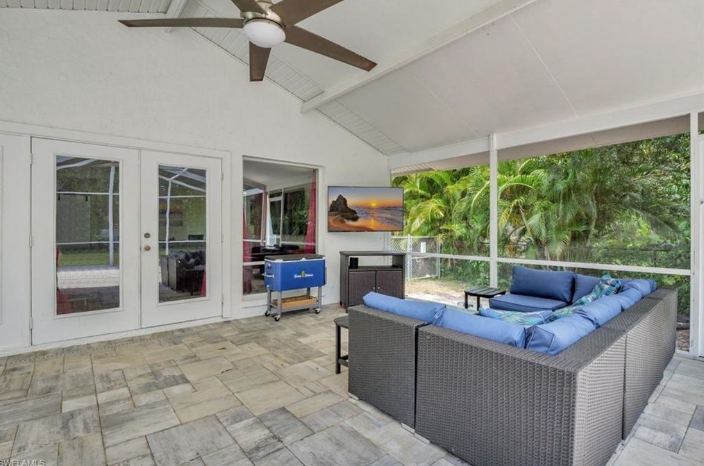 2720 68 St, Naples FL 34105-7225 exterior