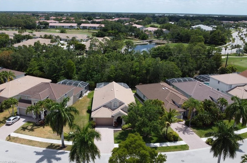 5658 Lago Villaggio Way, Naples FL 34104-5742 exterior