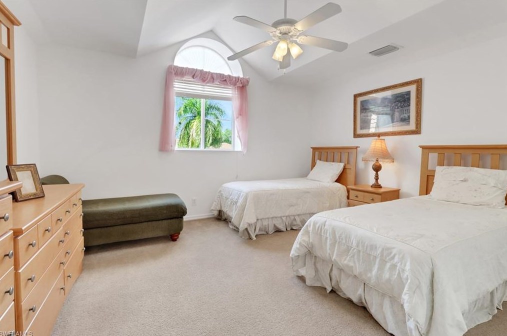 5658 Lago Villaggio Way, Naples FL 34104-5742 exterior