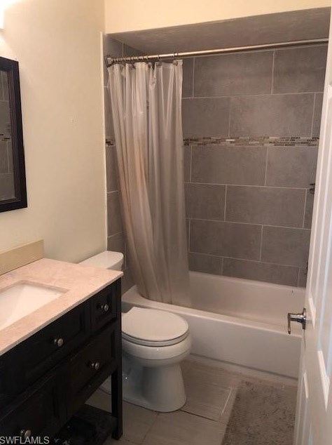 3436 Timberwood Cir, Naples FL  34105-5632 exterior
