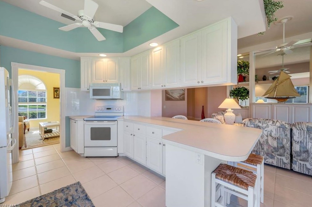 4721 Navassa Ln, Naples FL 34119-9555 exterior