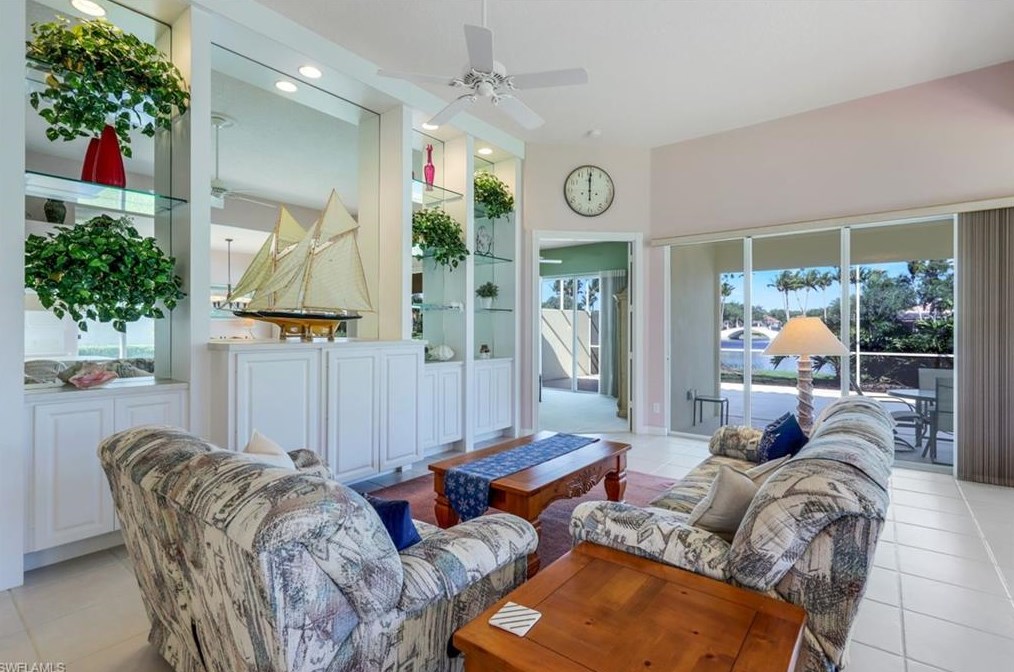 4721 Navassa Ln, Naples FL 34119-9555 exterior