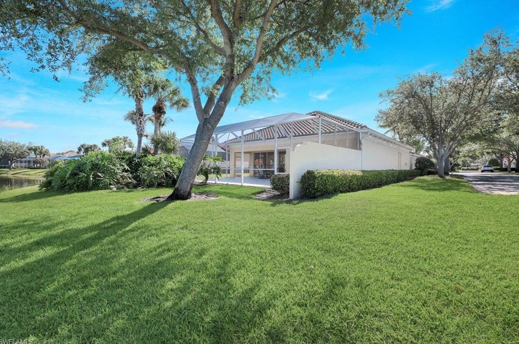 4721 Navassa Ln, Naples FL 34119-9555 exterior