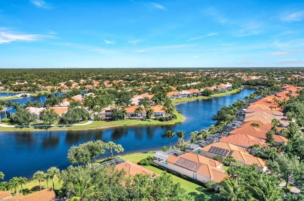 4721 Navassa Ln, Naples FL 34119-9555 exterior