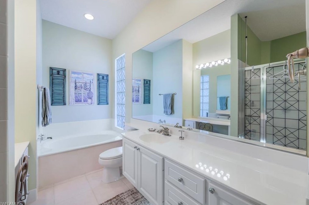 4721 Navassa Ln, Naples FL 34119-9555 exterior