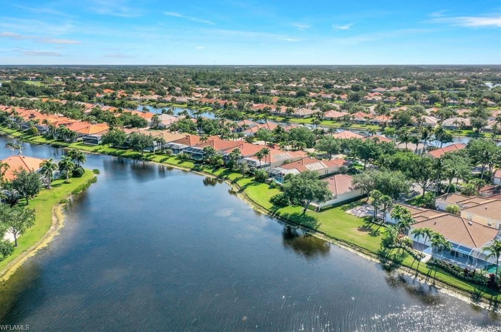 4721 Navassa Ln, Naples FL 34119-9555 exterior