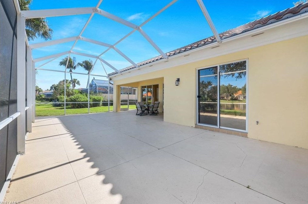 4721 Navassa Ln, Naples FL 34119-9555 exterior