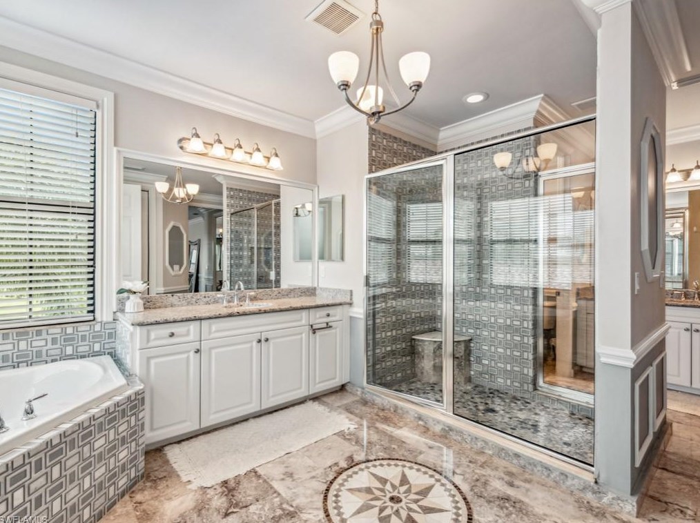 3494 Pacific Dr, Naples FL 34119-8670 exterior