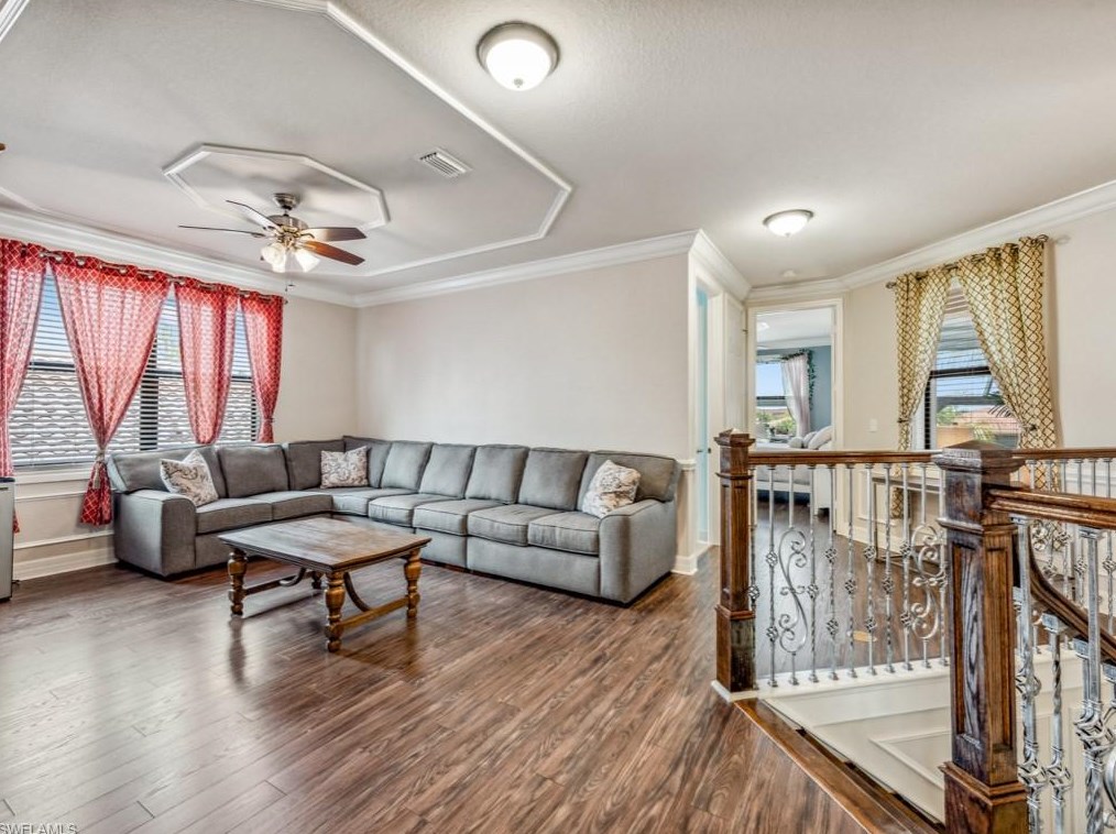 3494 Pacific Dr, Naples FL 34119-8670 exterior