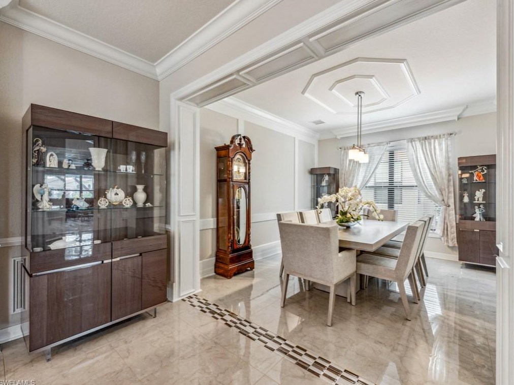 3494 Pacific Dr, Naples FL 34119-8670 exterior