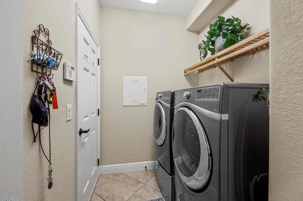 9142 Astonia Way, Fort Myers FL  33967-5640 exterior