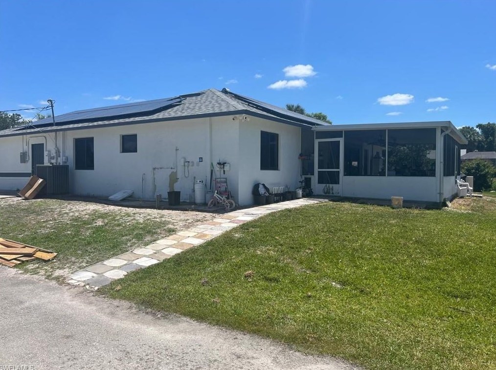 1121 27th St, Naples FL  34117-4229 exterior
