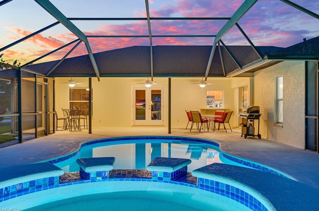 228 Johnnycake Dr, Naples FL 34110-1312 exterior