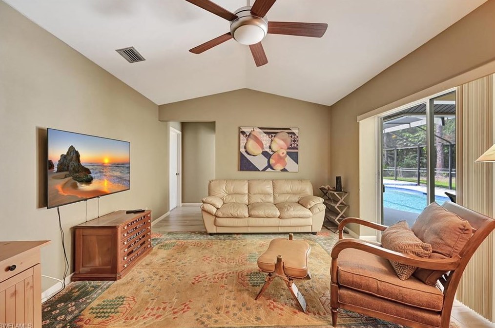 228 Johnnycake Dr, Naples FL 34110-1312 exterior